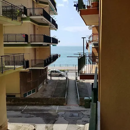 Διαμέρισμα Mirelle House *